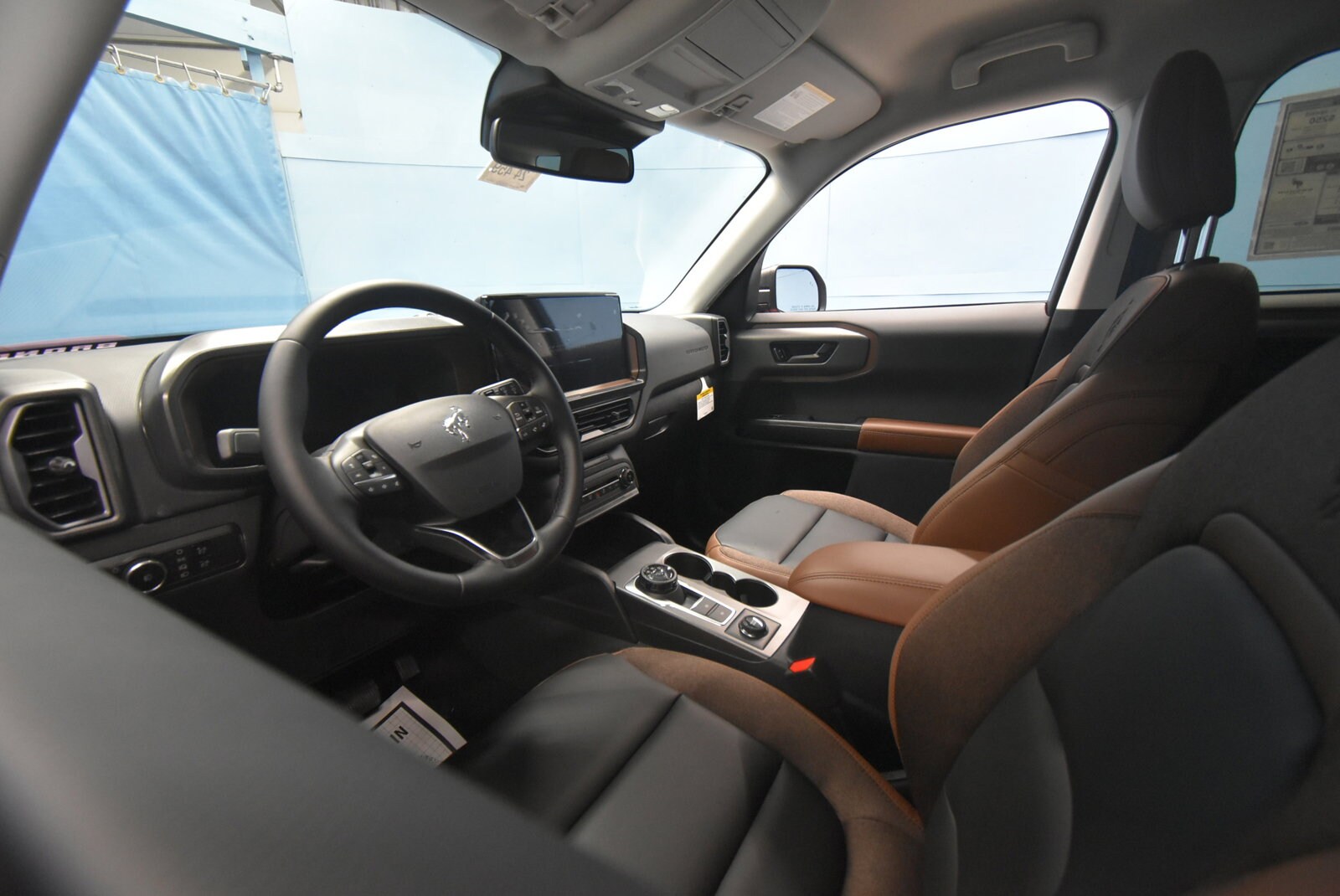 2025 Ford Bronco Sport Outer Banks photo 2