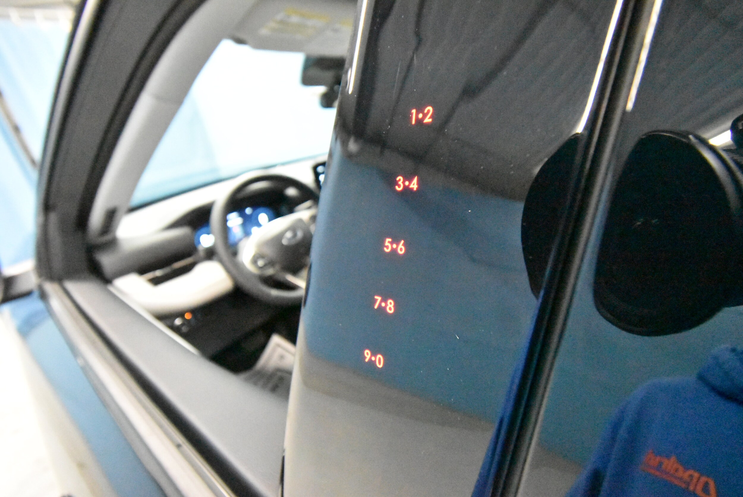 2026 Ford Explorer photo 3