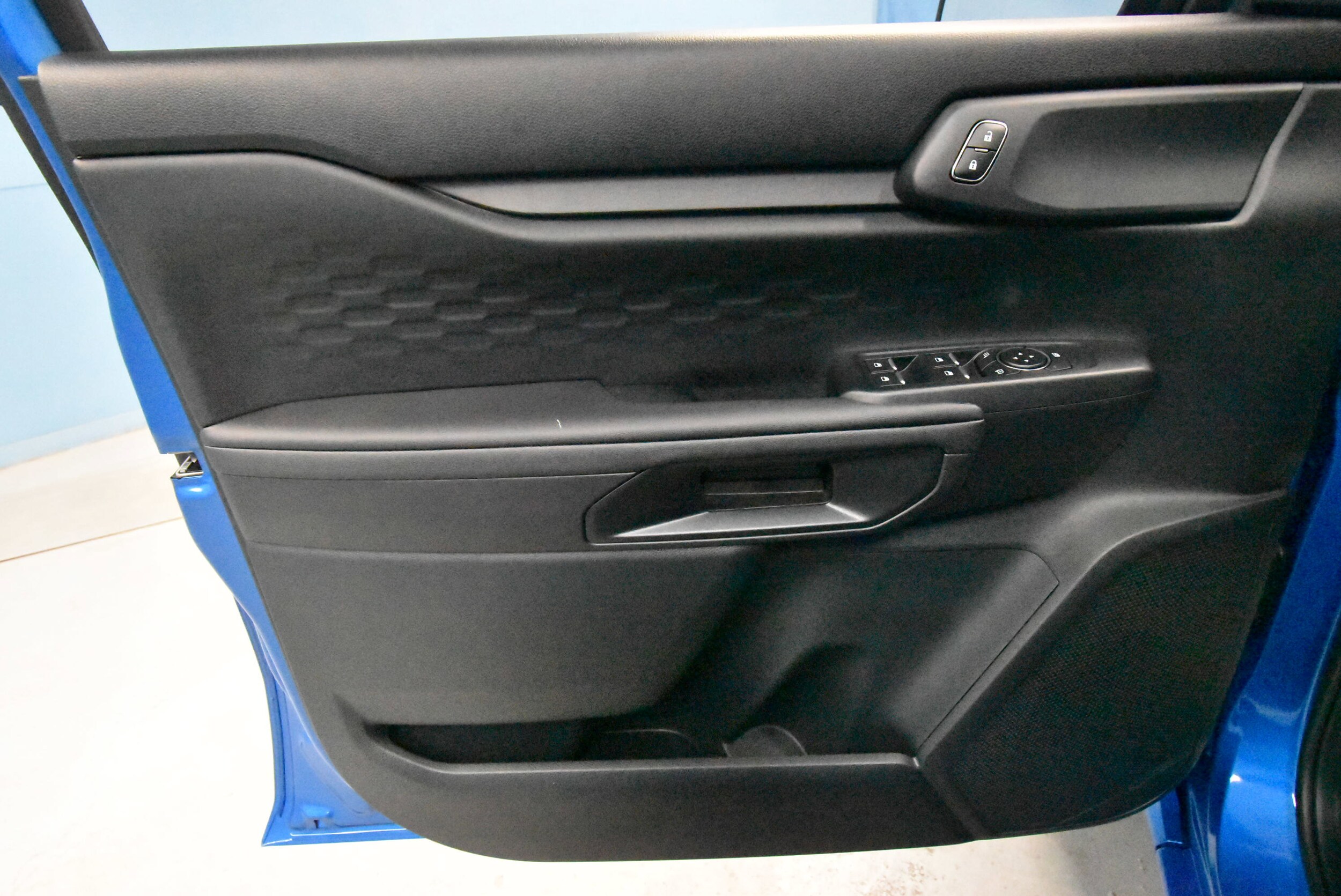 2025 Ford Ranger XL photo 3