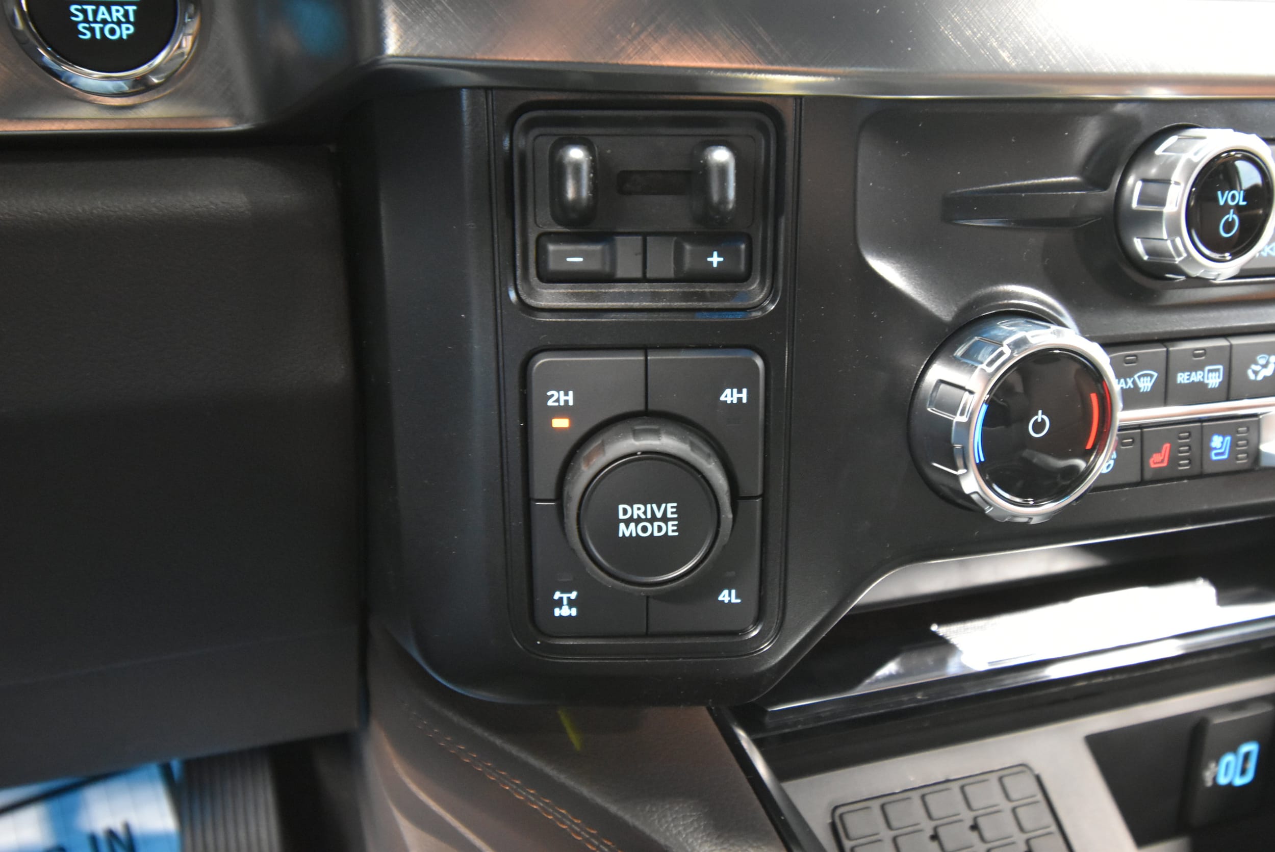 2025 Ford F-250 Super Duty King Ranch - Photo 16