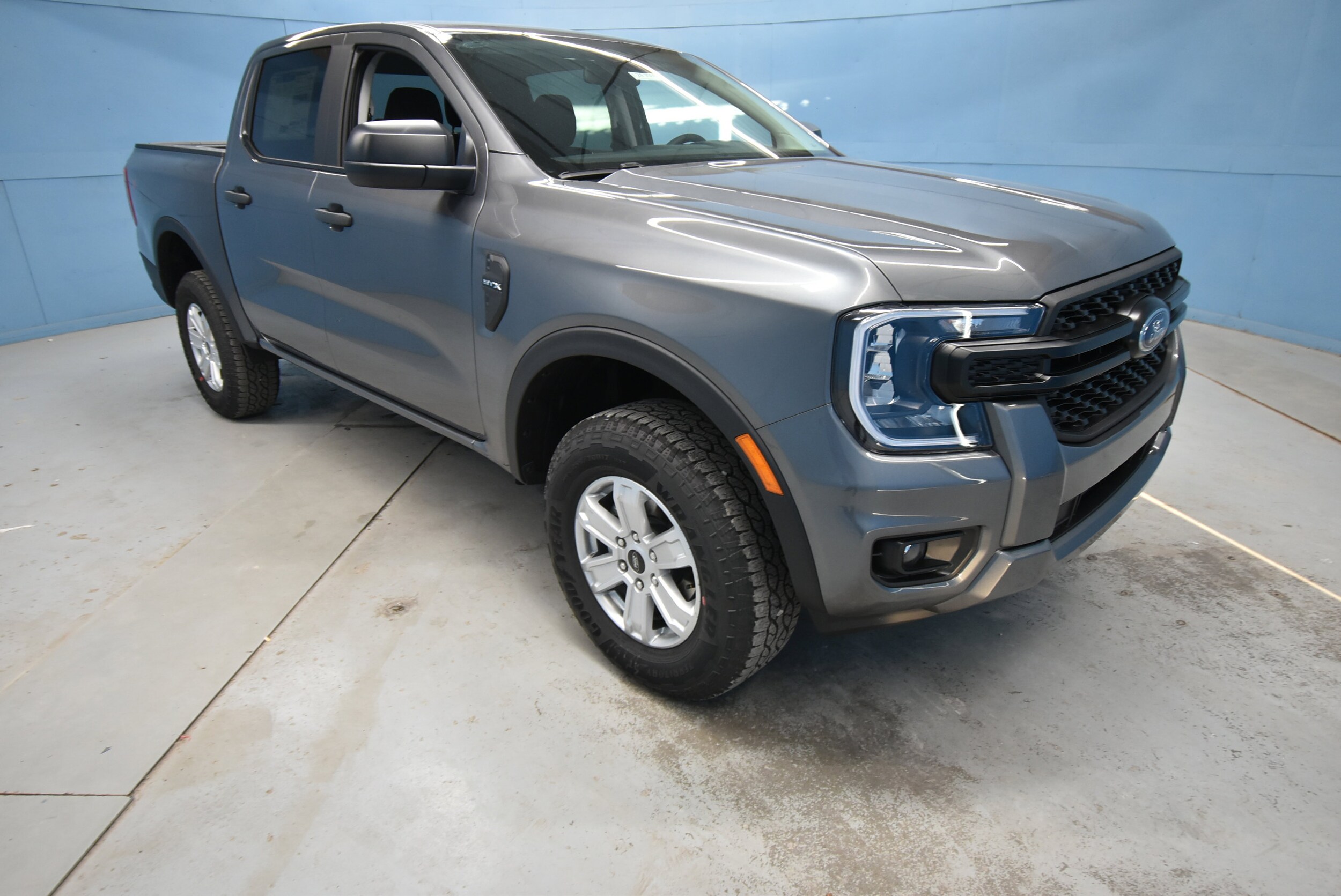 2025 Ford Ranger XL photo 2