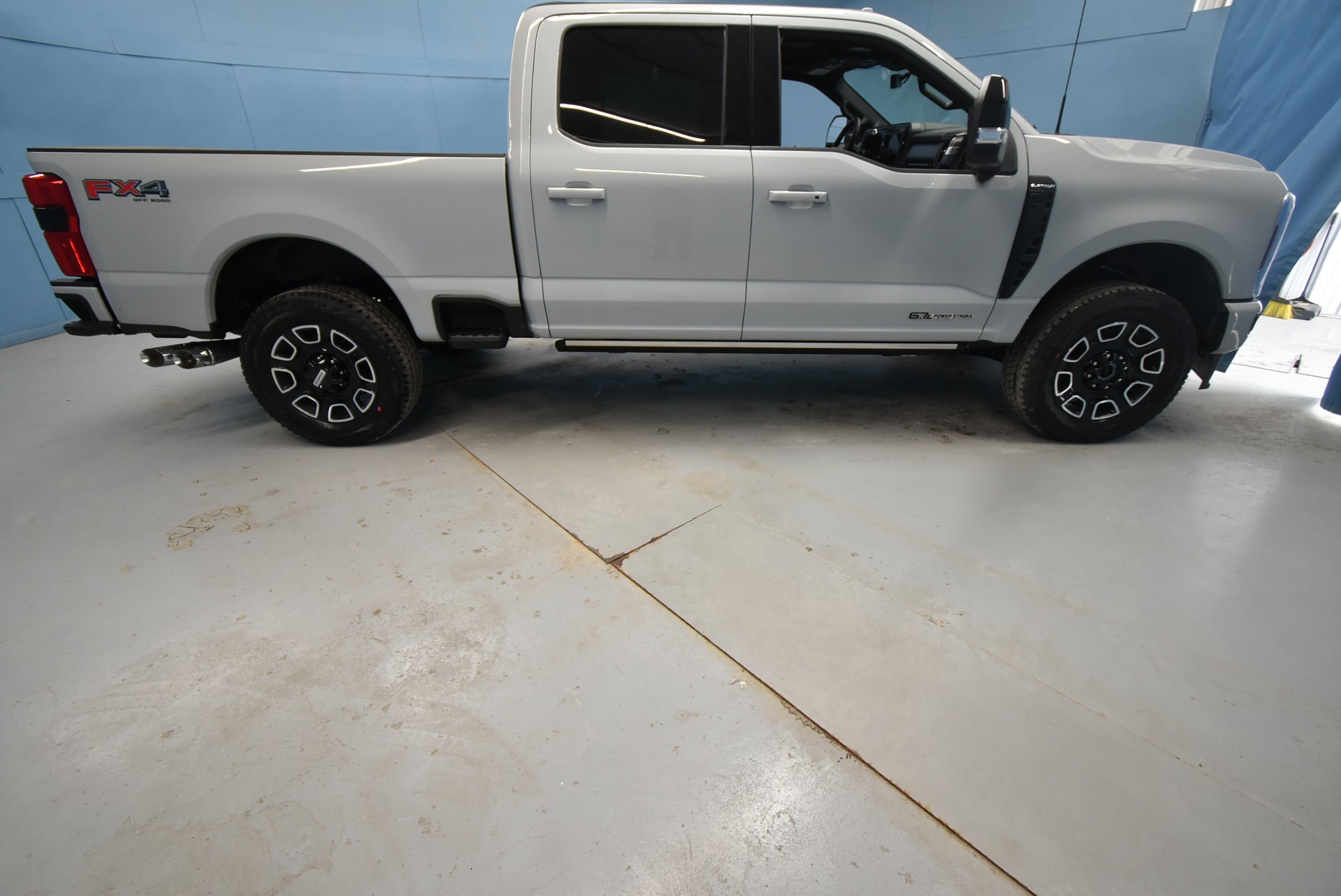 2025 Ford F-250 Super Duty Platinum - Photo 36