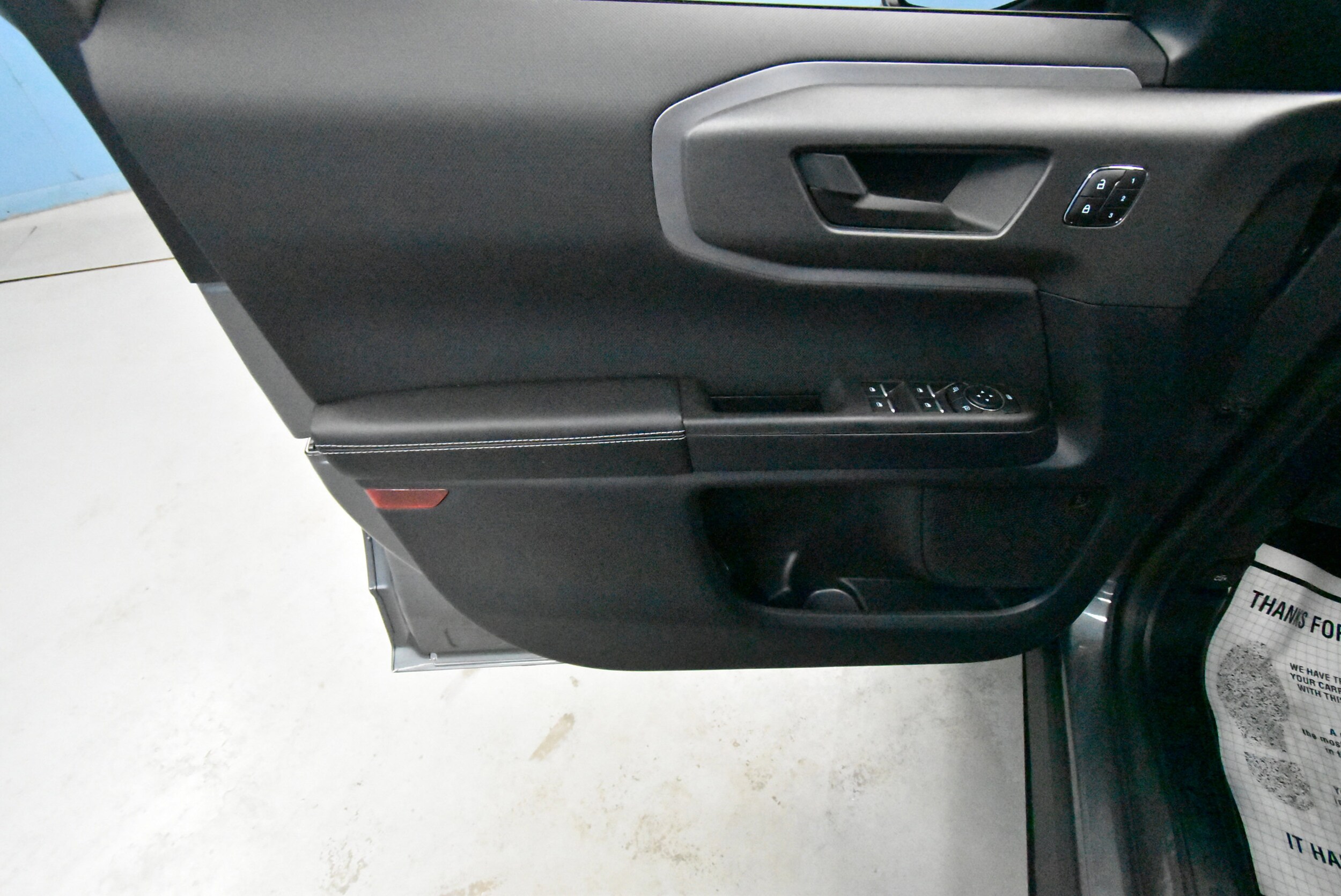 2025 Ford Bronco Sport Outer Banks photo 4