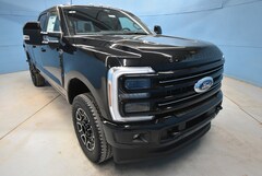2025 Ford F-350 Platinum Truck Crew Cab
