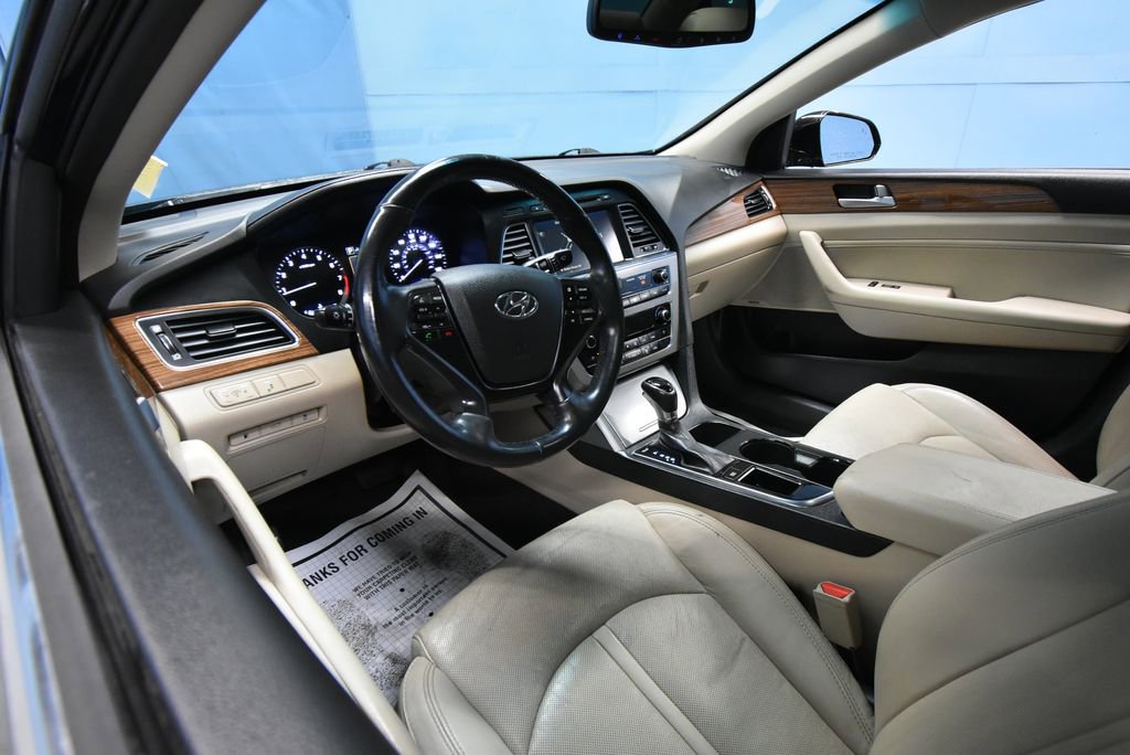 Used 2015 Hyundai Sonata Limited with VIN 5NPE34AF1FH135085 for sale in Boonville, IN