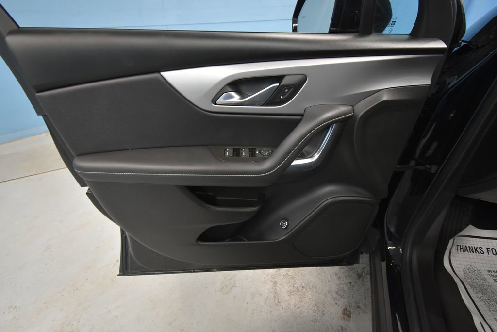 2024 Chevrolet Blazer Sport photo 3