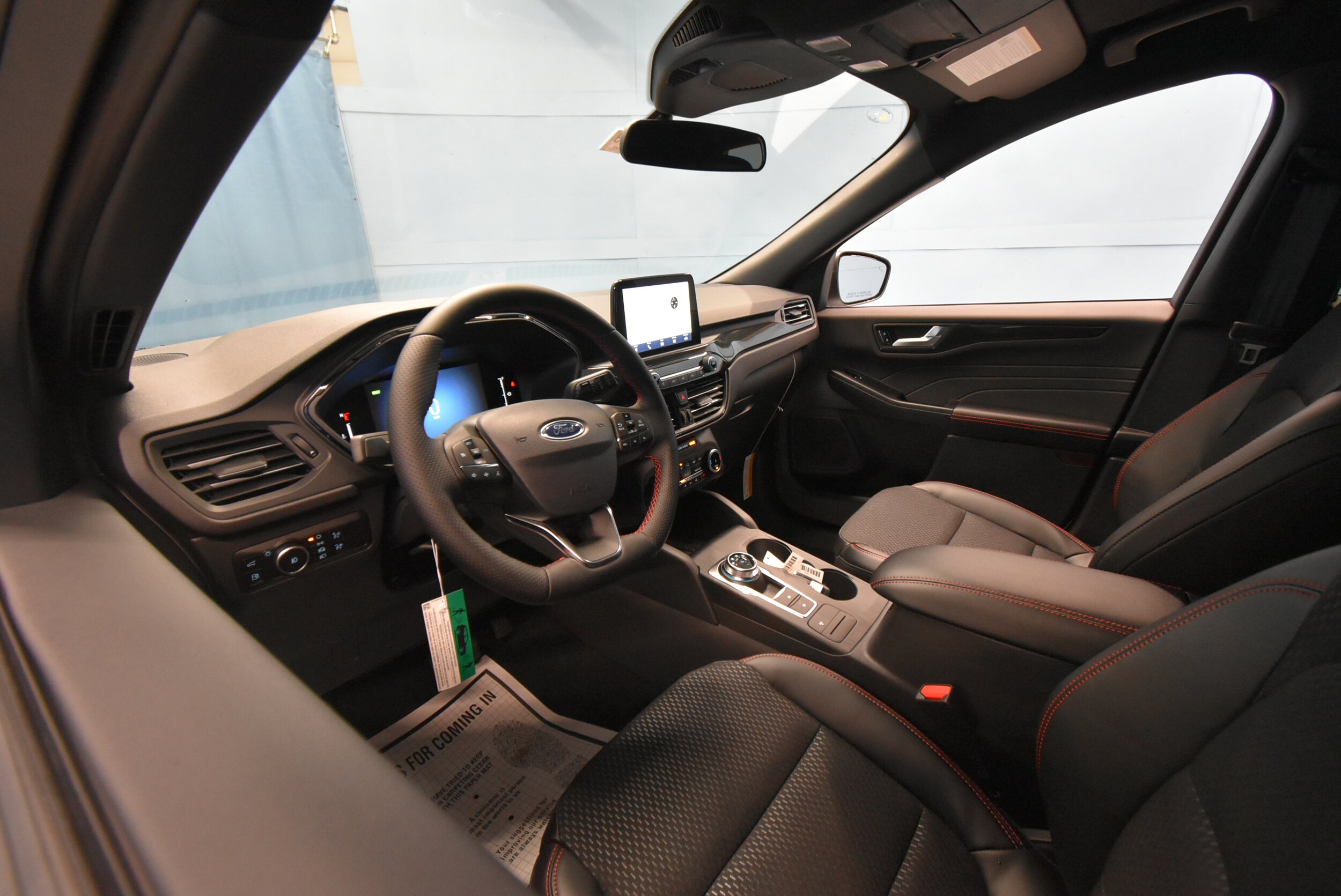 2026 Ford Escape ST-Line Select photo 2