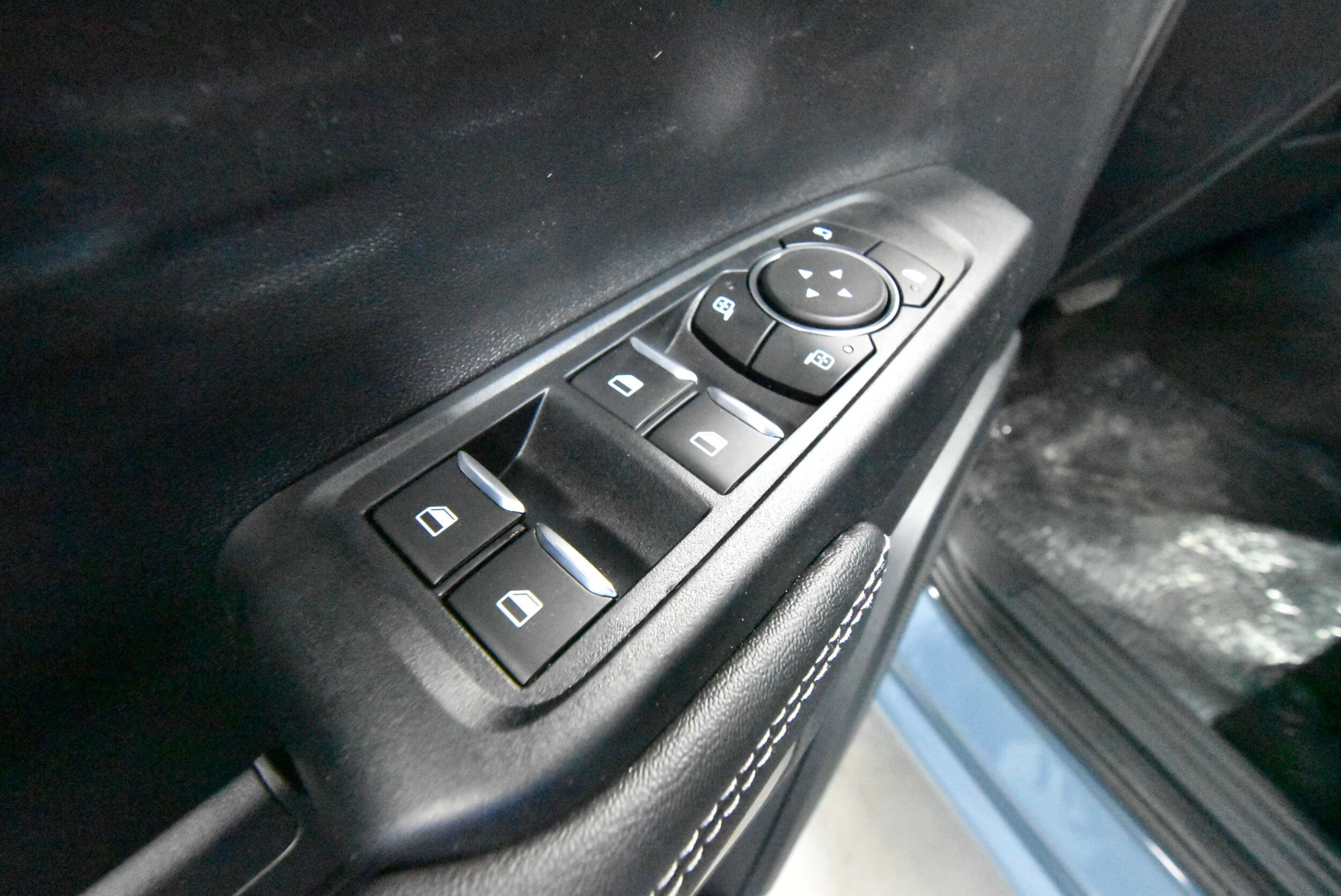 2025 Ford Ranger XLT photo 3