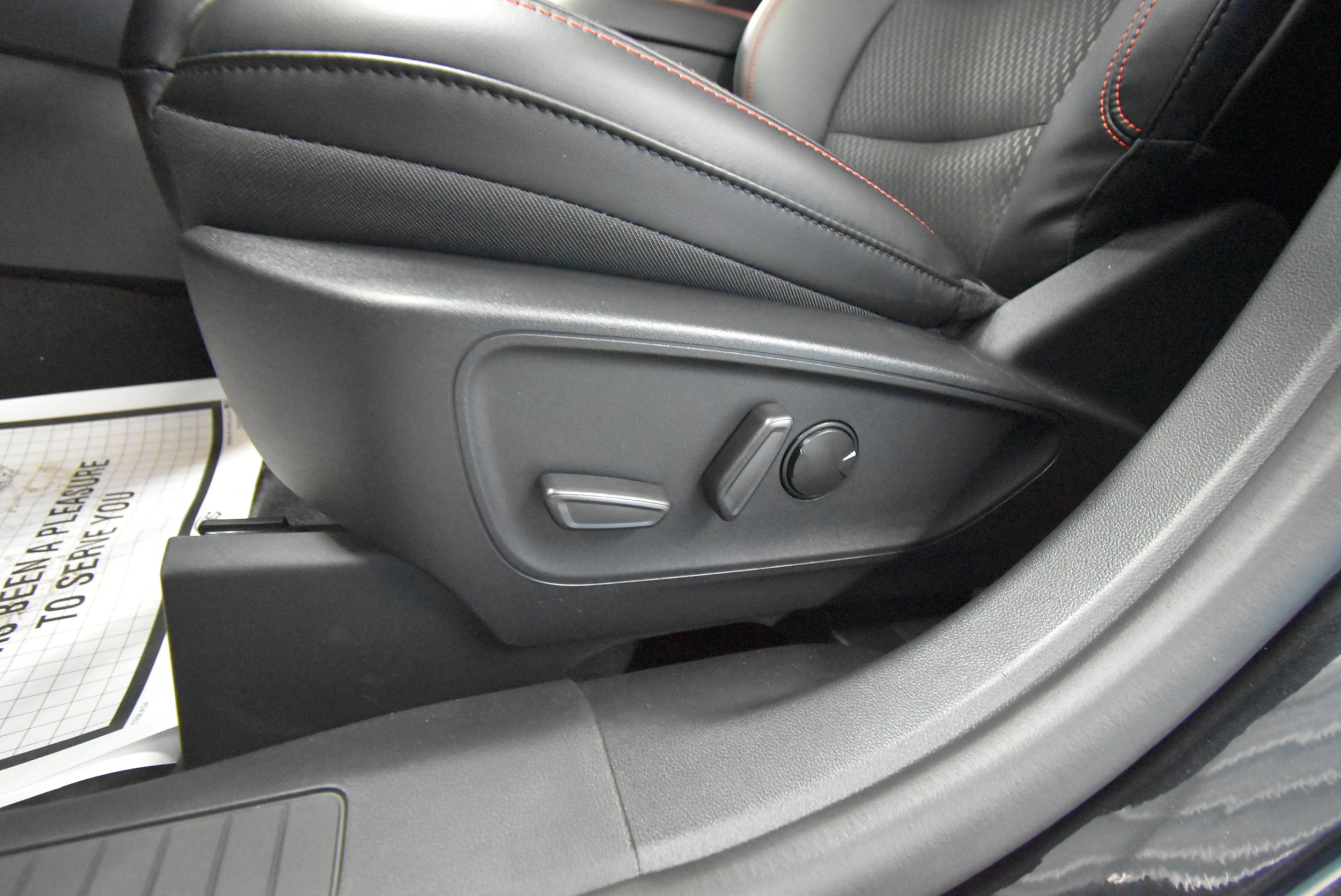 2026 Ford Escape ST-Line Select - Photo 5