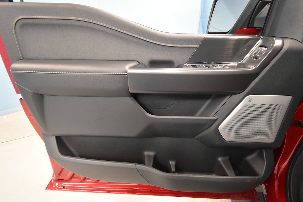 New 2025 Ford F-150 Lariat Truck SuperCrew Cab