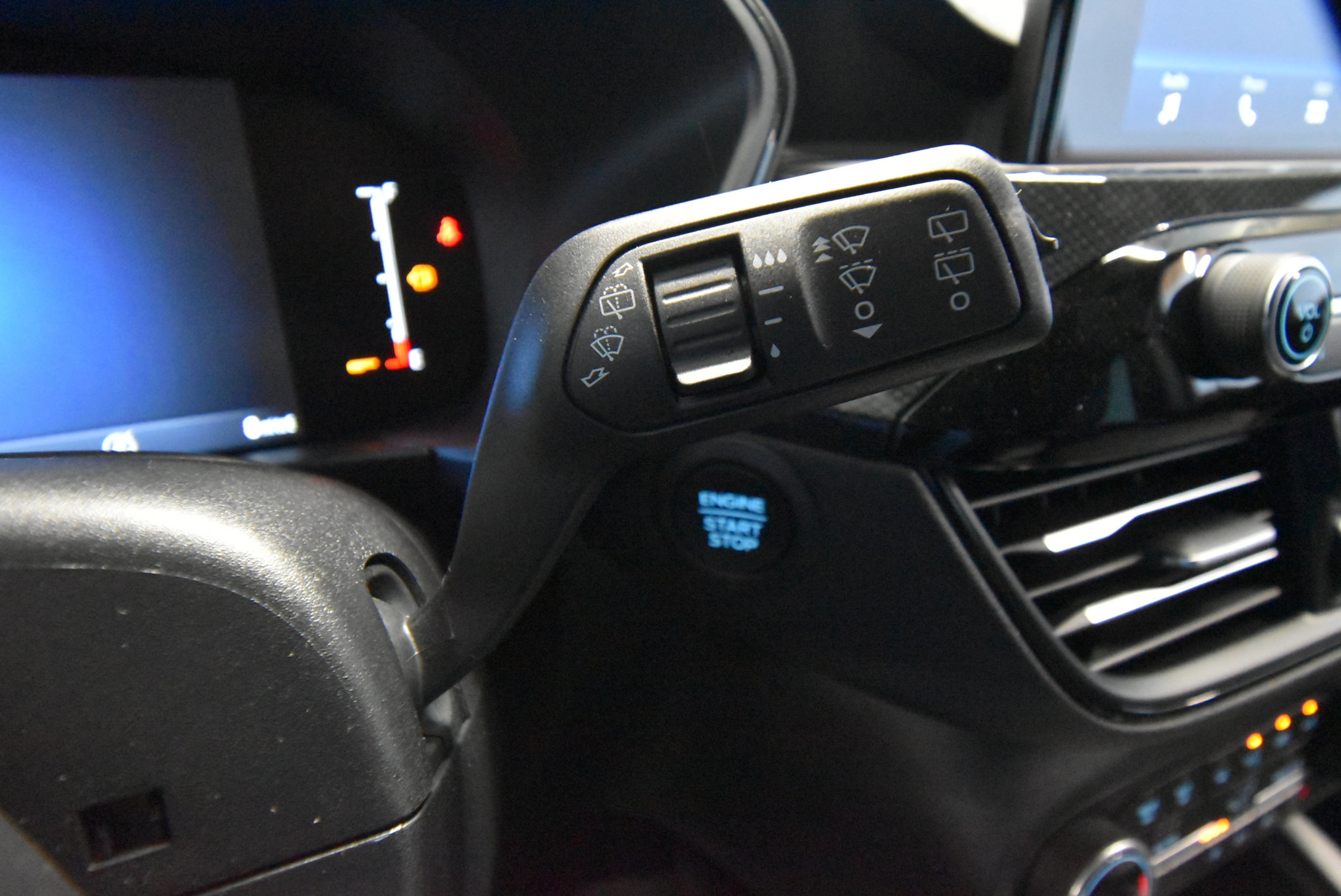 2026 Ford Escape ST-Line Select - Photo 10