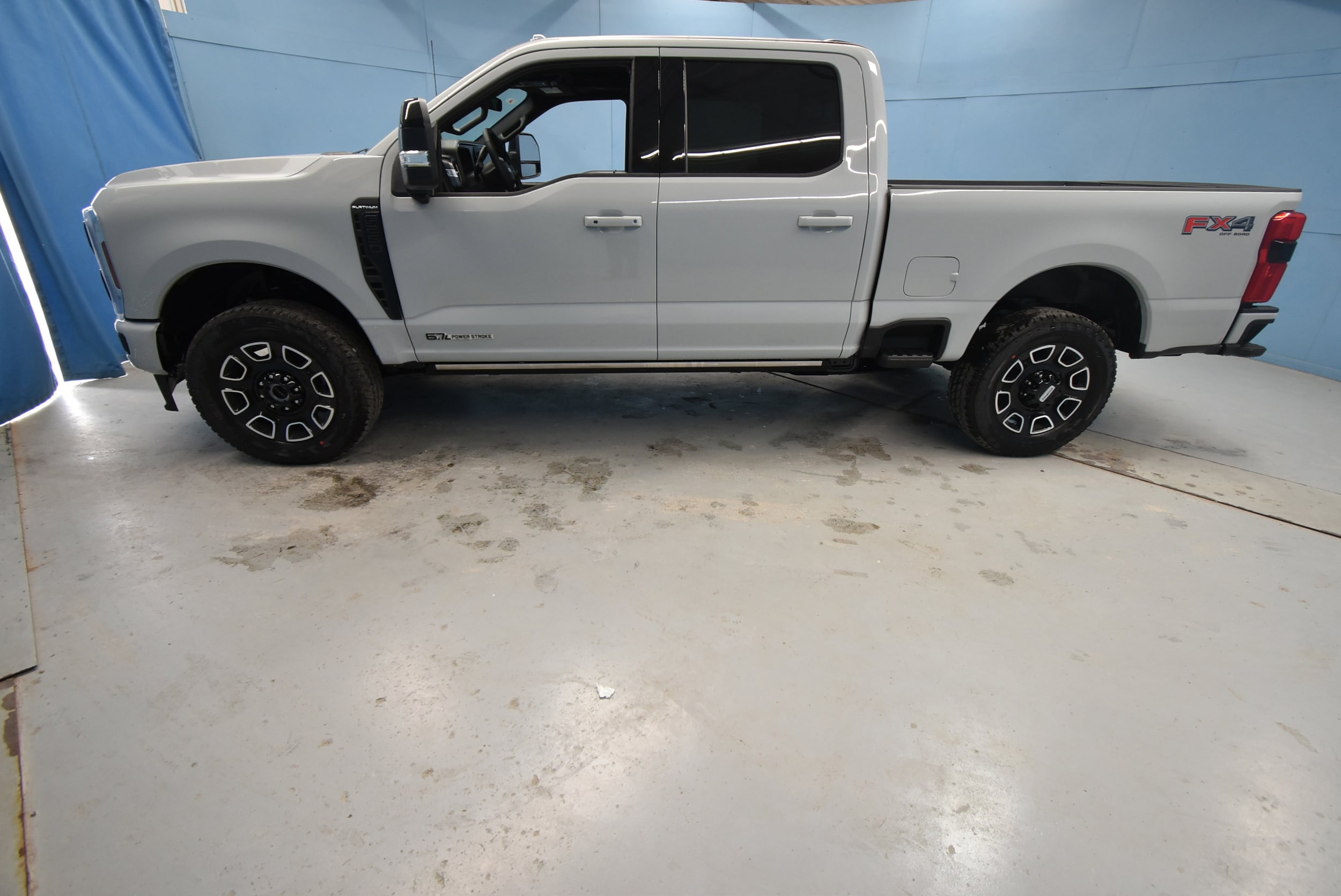 2025 Ford F-250 Super Duty Platinum - Photo 31