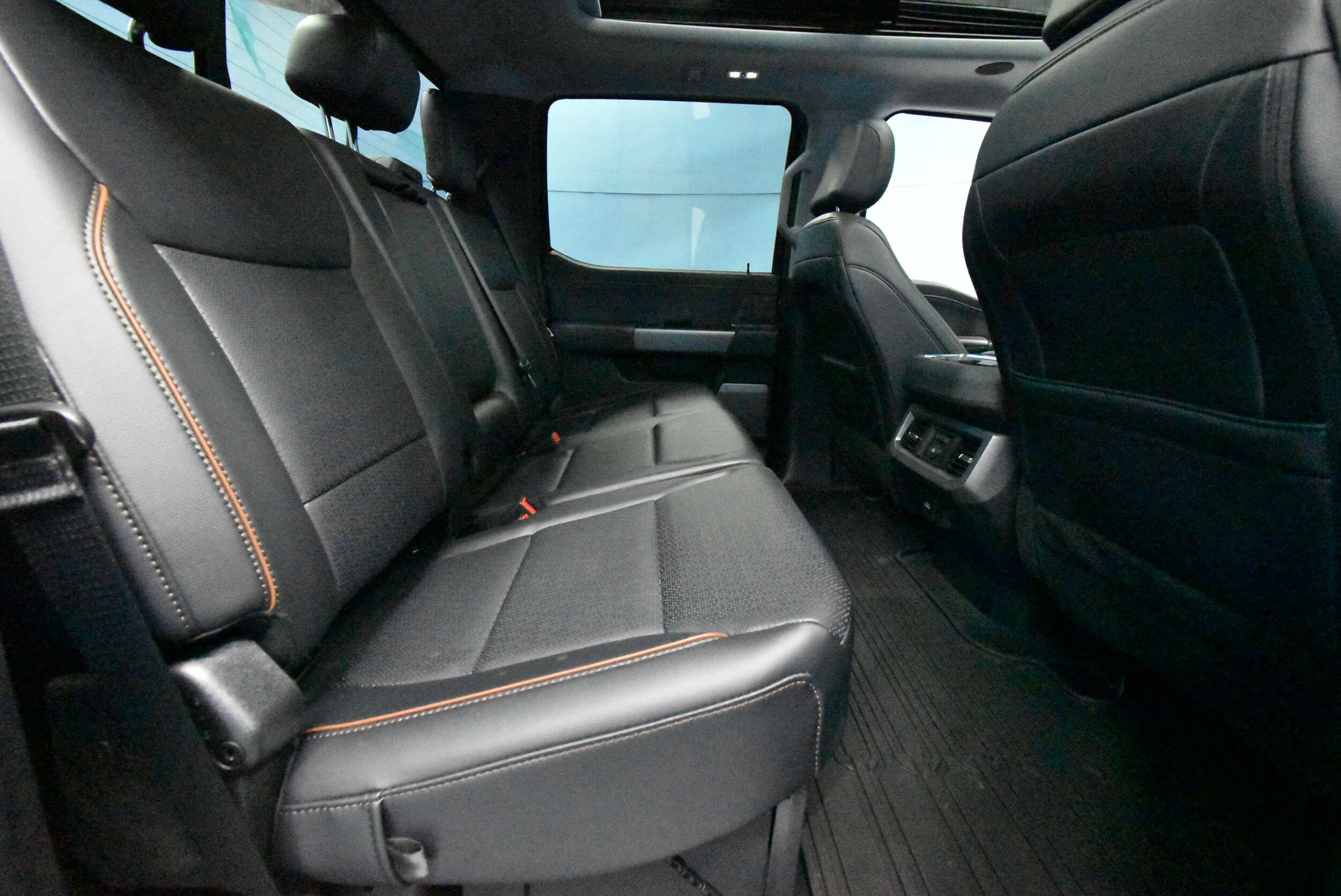 2025 Ford F-350 Super Duty Lariat - Photo 29