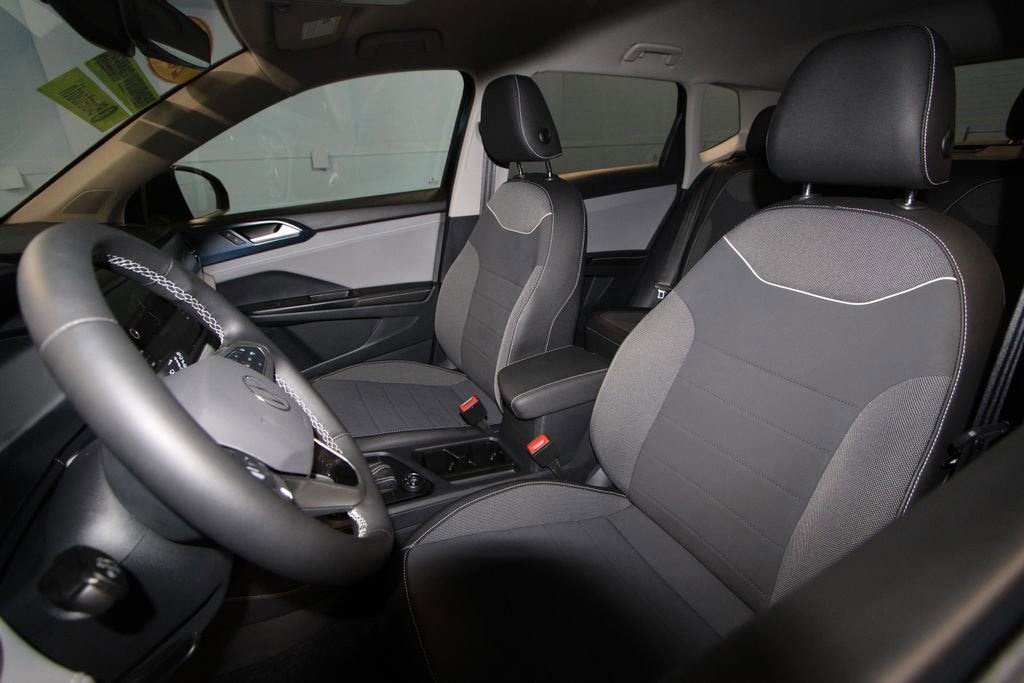 Used 2024 Volkswagen Taos 1.5T SE 4D Sport Utility