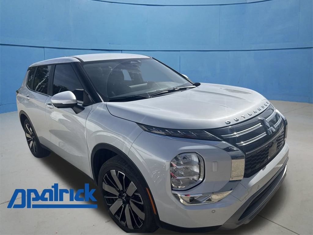 2025 Mitsubishi Outlander SE S-AWC's photo