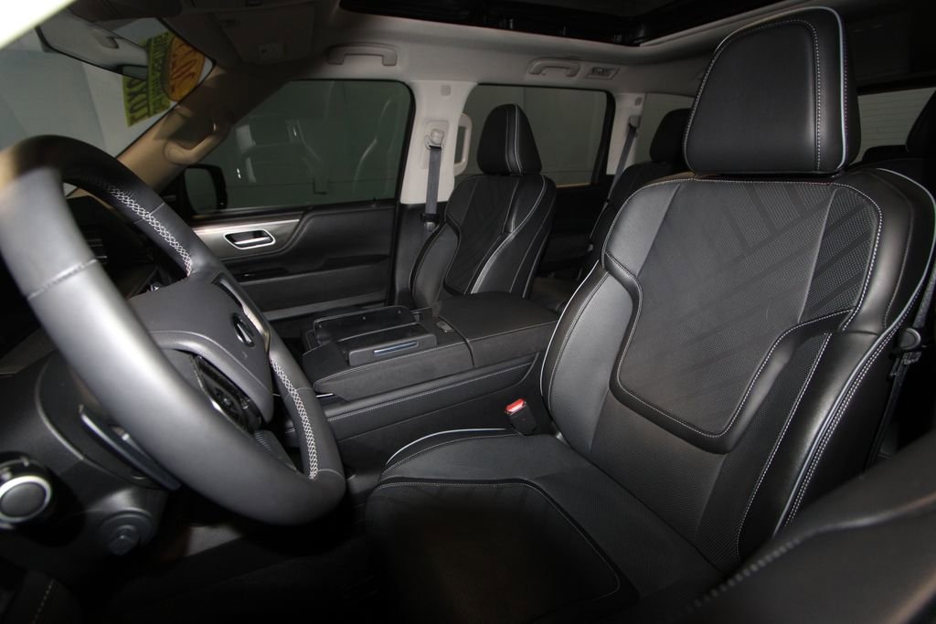 Used 2025 INFINITI QX80 Luxe 4D Sport Utility