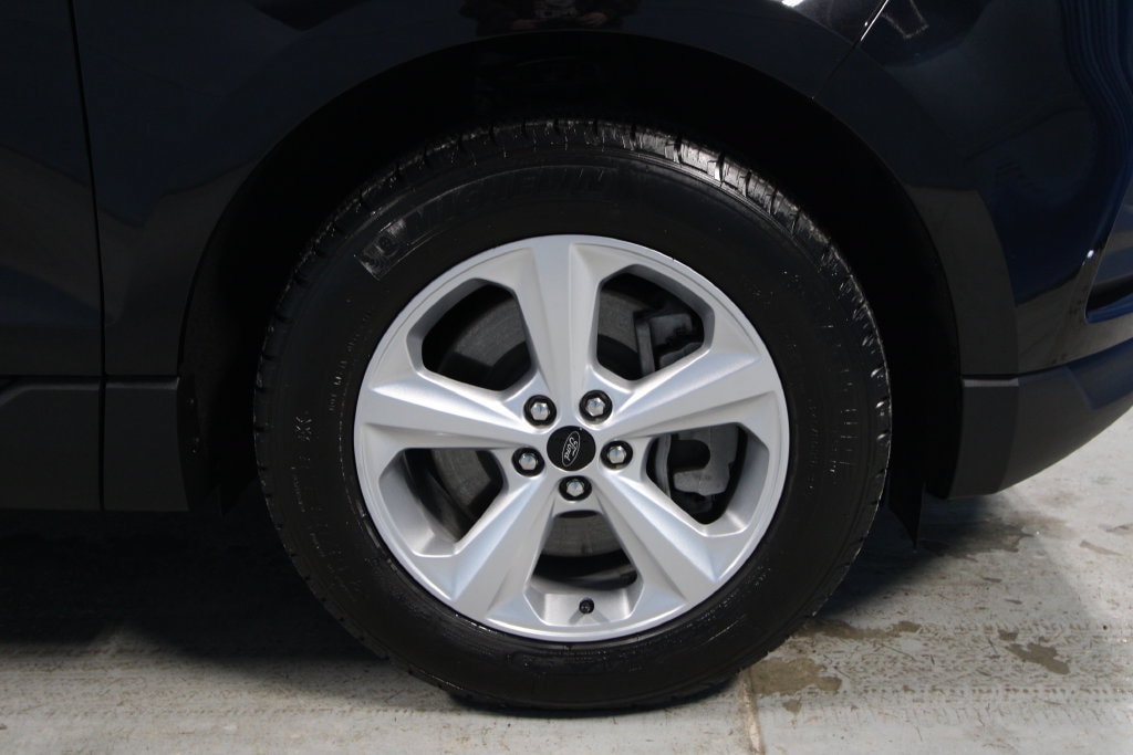 2024 Ford Edge SE - Photo 31