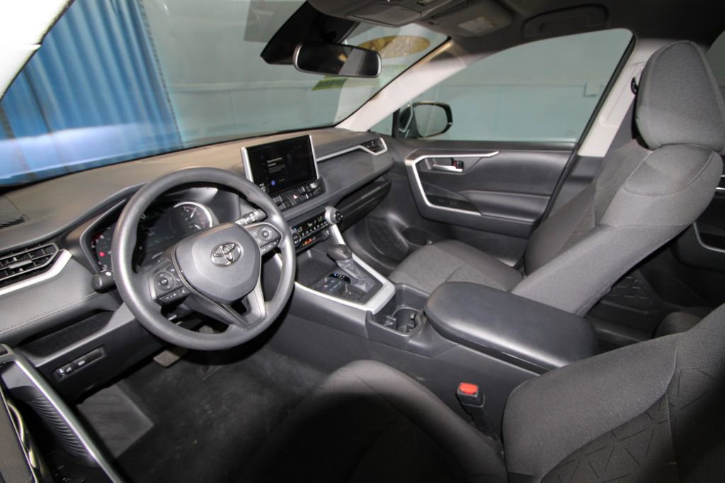 2024 Toyota RAV4 XLE Sport photo 2