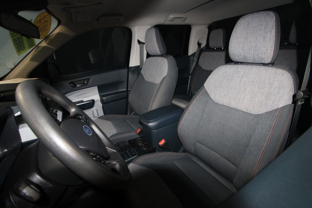 2024 Ford Maverick XLT photo 3