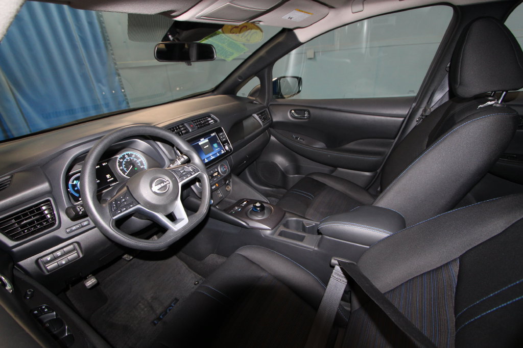 Used 2025 Nissan Leaf S with VIN 1N4AZ1BV7SC557469 for sale in Evansville, IN