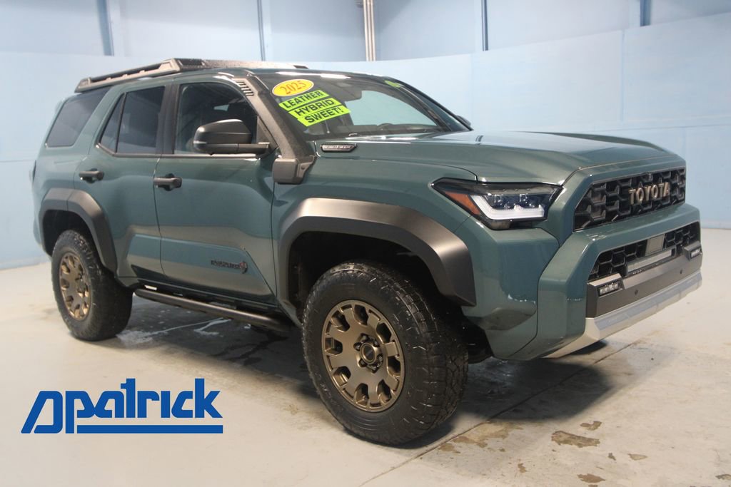 2025 Toyota 4Runner photo 2