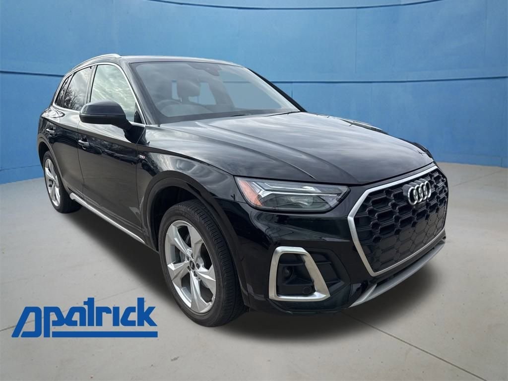 2022 Audi Q5 Premium Plus's photo