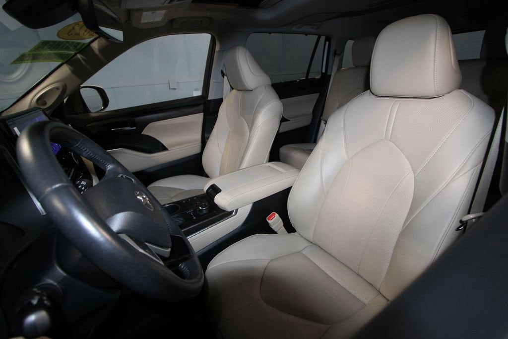 Used 2023 Toyota Highlander Limited 4D Sport Utility