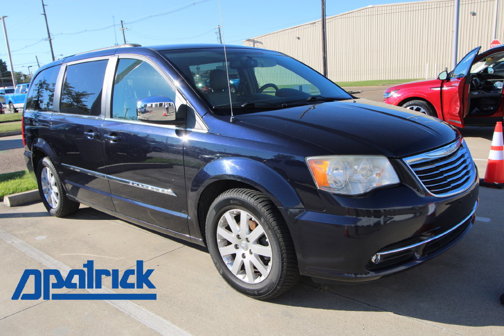 2011 Chrysler Town & Country Touring-L