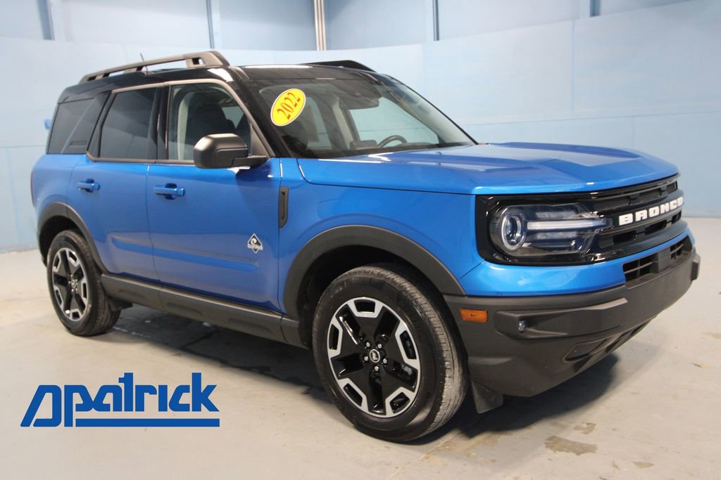 2022 Ford Bronco Sport Outer Banks photo 2