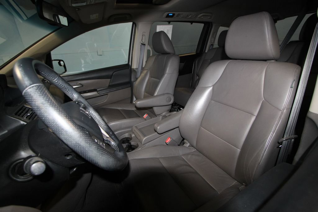 2013 Honda Odyssey EX-L photo 3