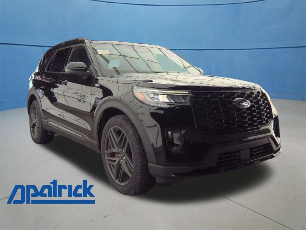 2025 Ford Explorer ST-LINE's photo