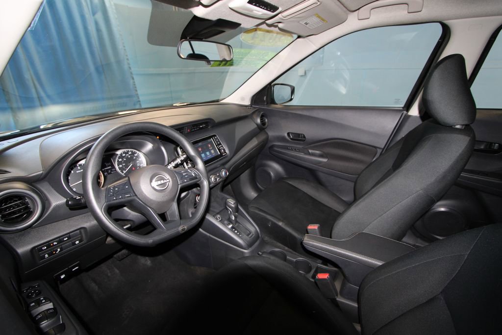 2024 Nissan Kicks S photo 3
