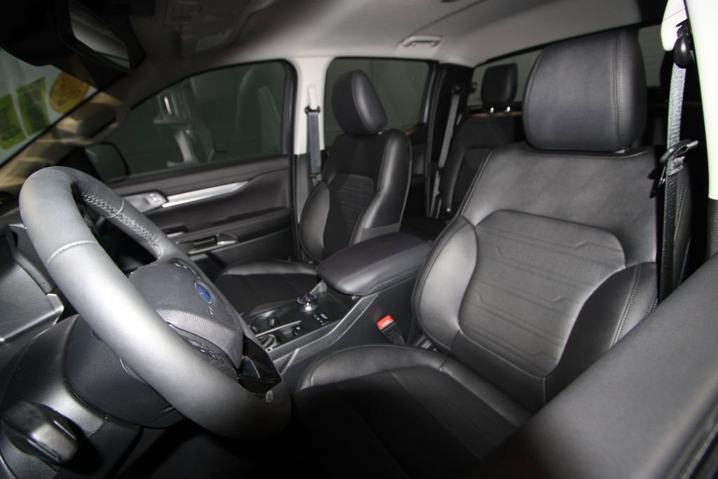2025 Ford Ranger Lariat photo 3