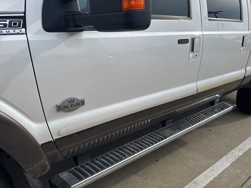 2015 Ford F-350 King Ranch photo 3