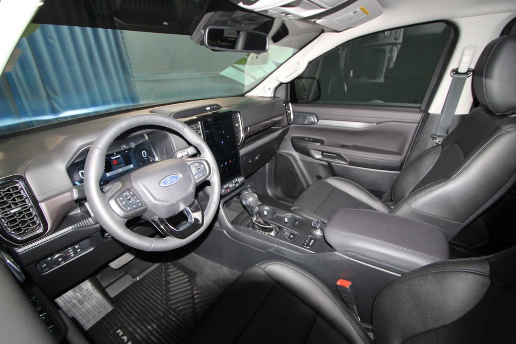 2025 Ford Ranger Lariat photo 2