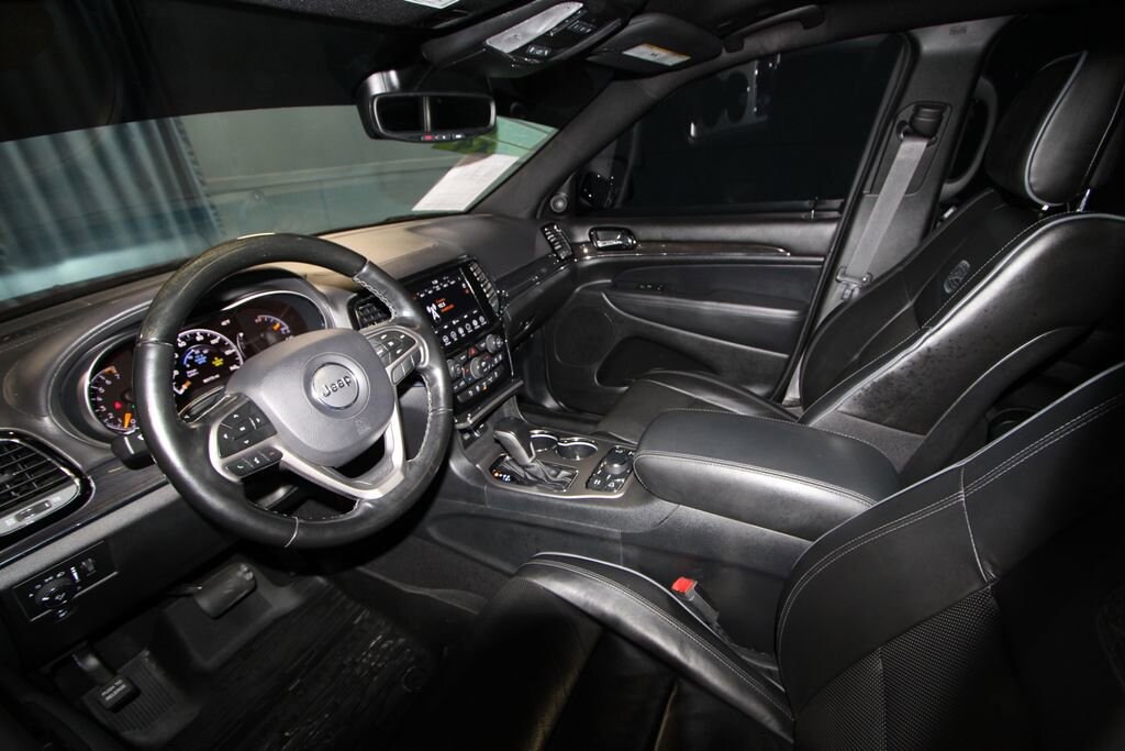 Used 2020 Jeep Grand Cherokee Overland 4D Sport Utility