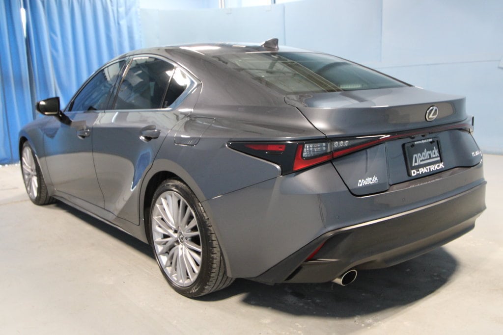 2024 Lexus IS 300 - Photo 31