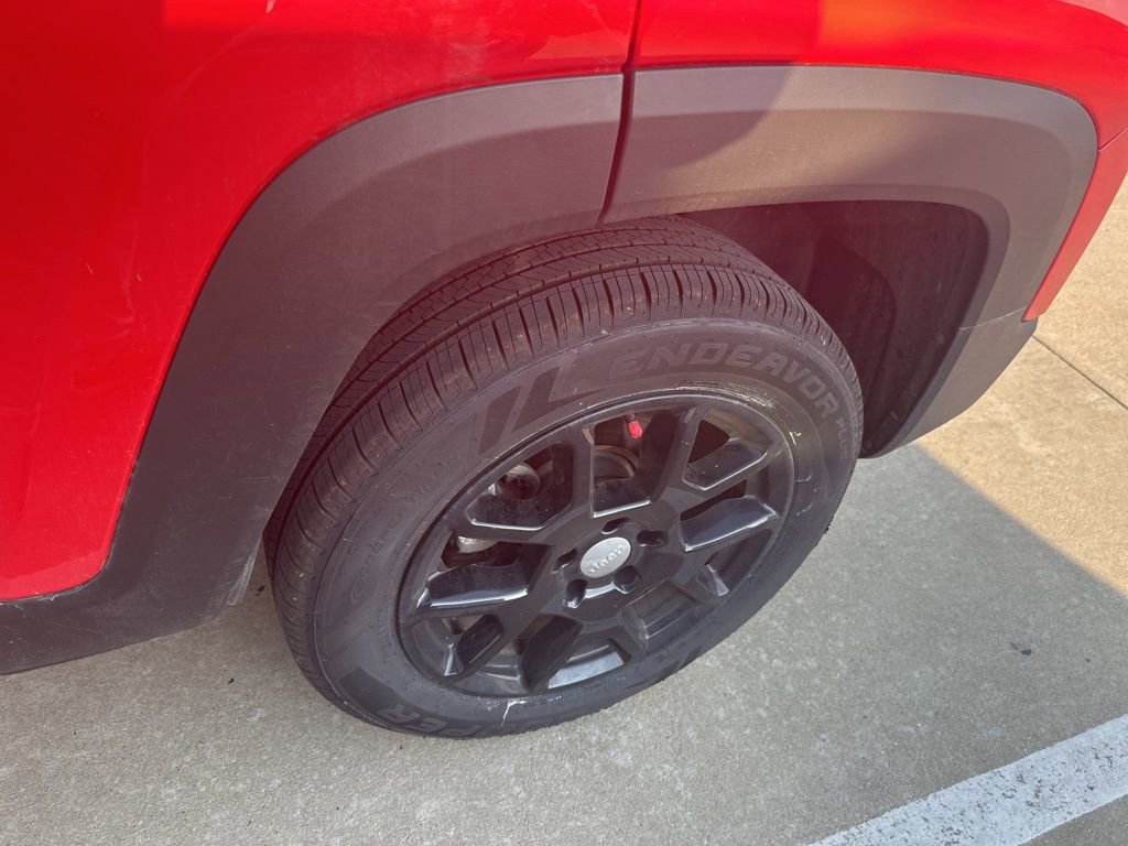 2021 Jeep Renegade Latitude photo 2