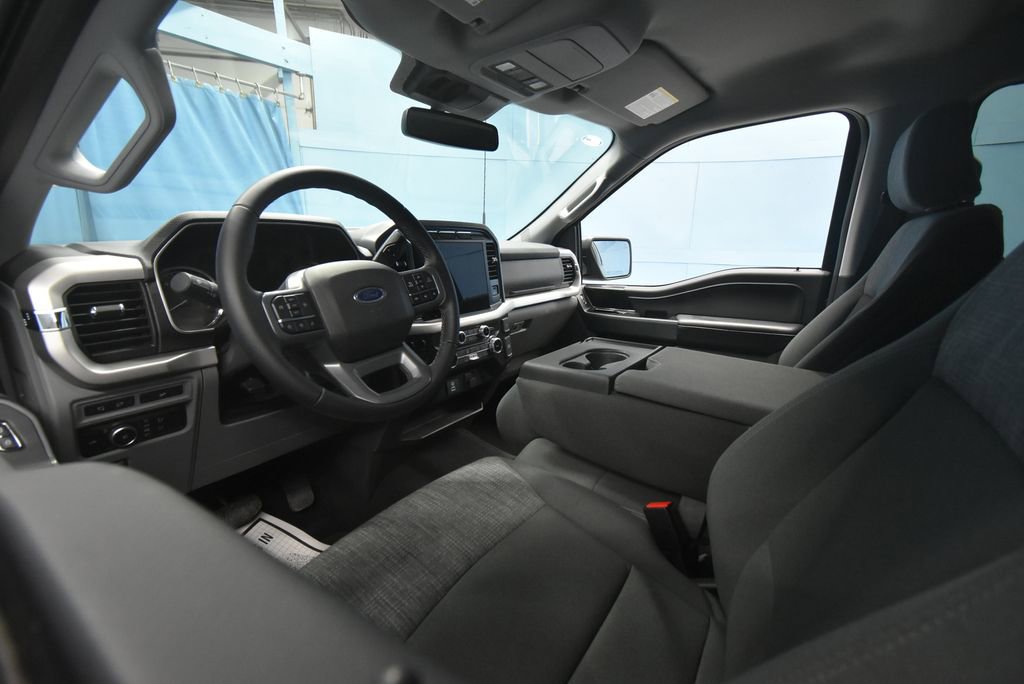 2023 Ford F-150 XLT photo 4