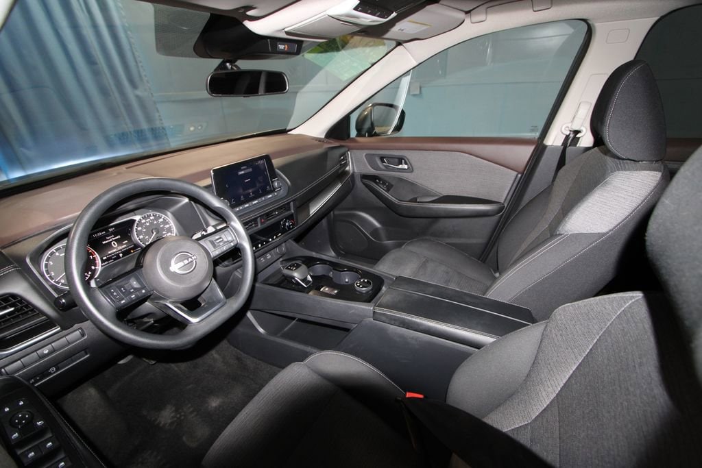 Used 2023 Nissan Rogue SV 4D Sport Utility