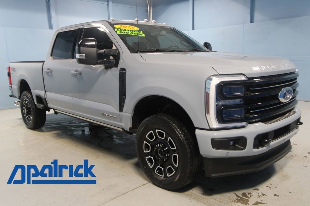 2025 Ford F-350 Platinum 4x4 Crew Cab 6-3/4' Box SRW's photo