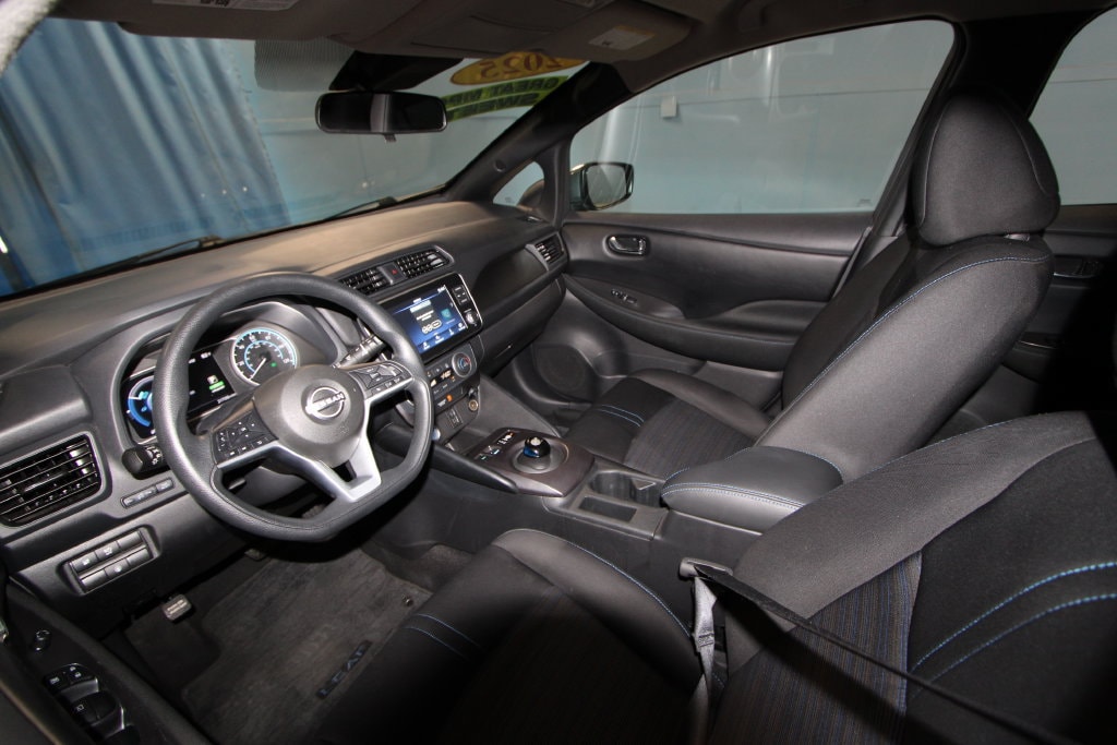 Used 2025 Nissan Leaf S with VIN 1N4AZ1BV6SC550545 for sale in Evansville, IN