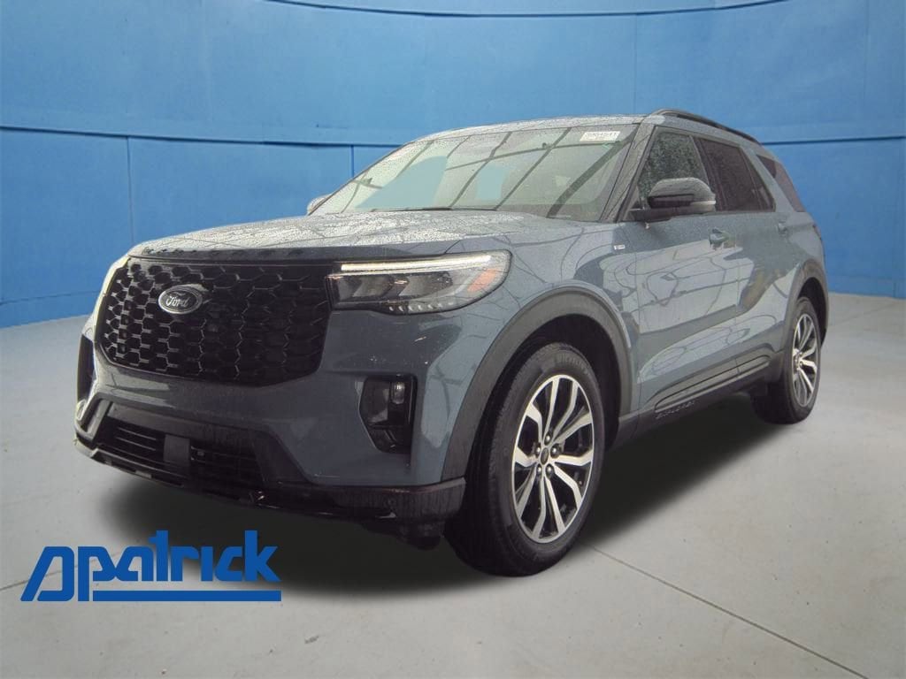 2025 Ford Explorer ST-LINE's photo