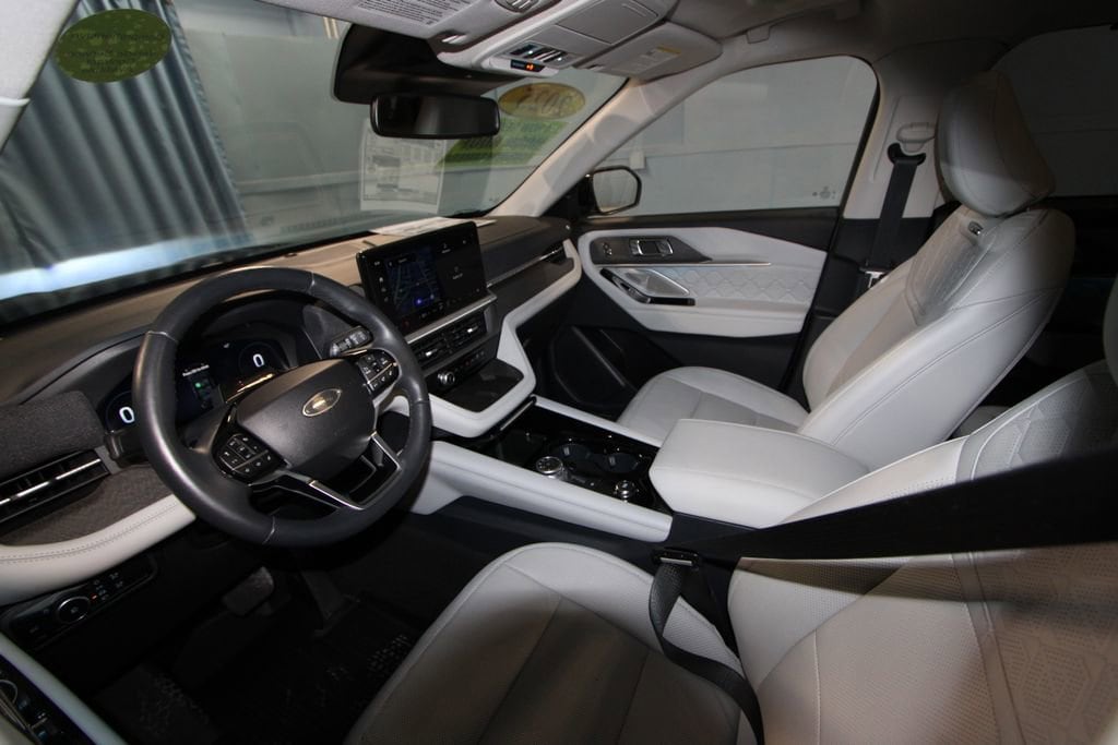 Used 2025 Ford Explorer Platinum 4D Sport Utility