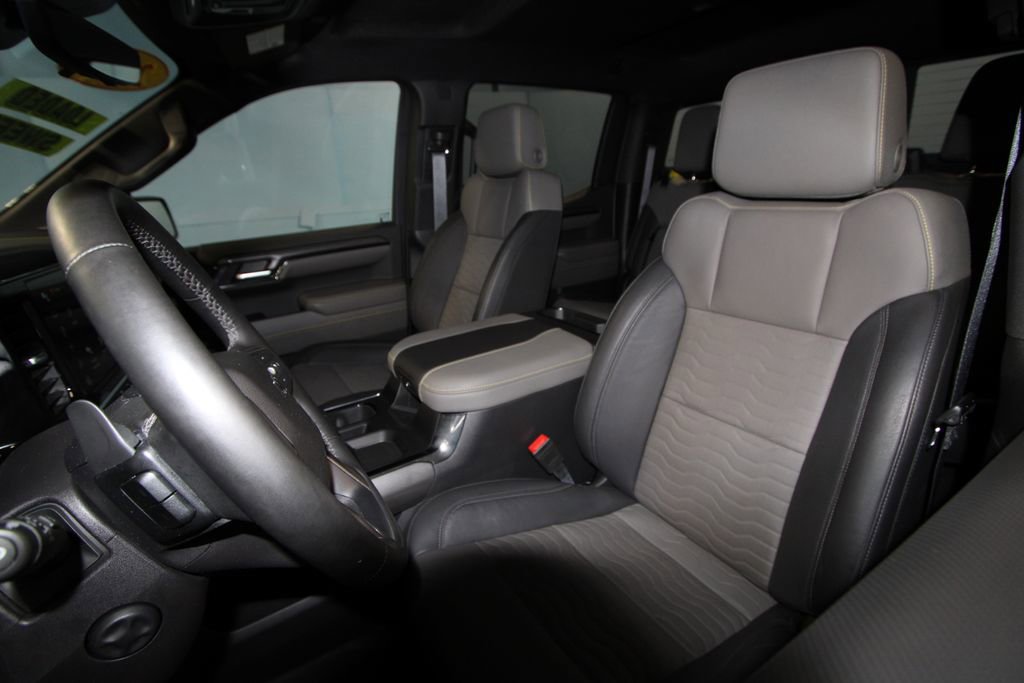 2023 Chevrolet Silverado 1500 ZR2 photo 3