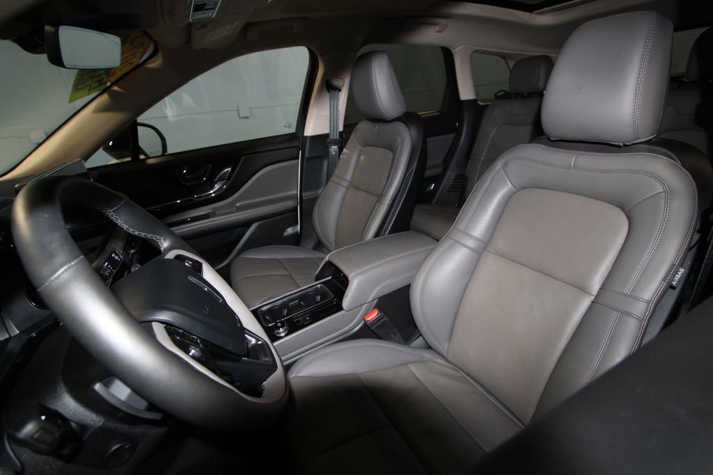 2024 Lincoln Corsair Grand Touring photo 2