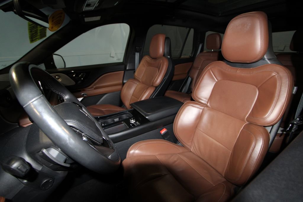 2022 Lincoln Aviator Reserve photo 2