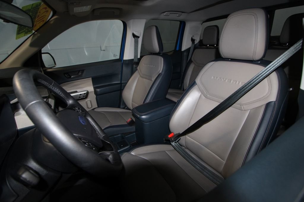 Used 2025 Ford Maverick Lariat Truck Crew Cab