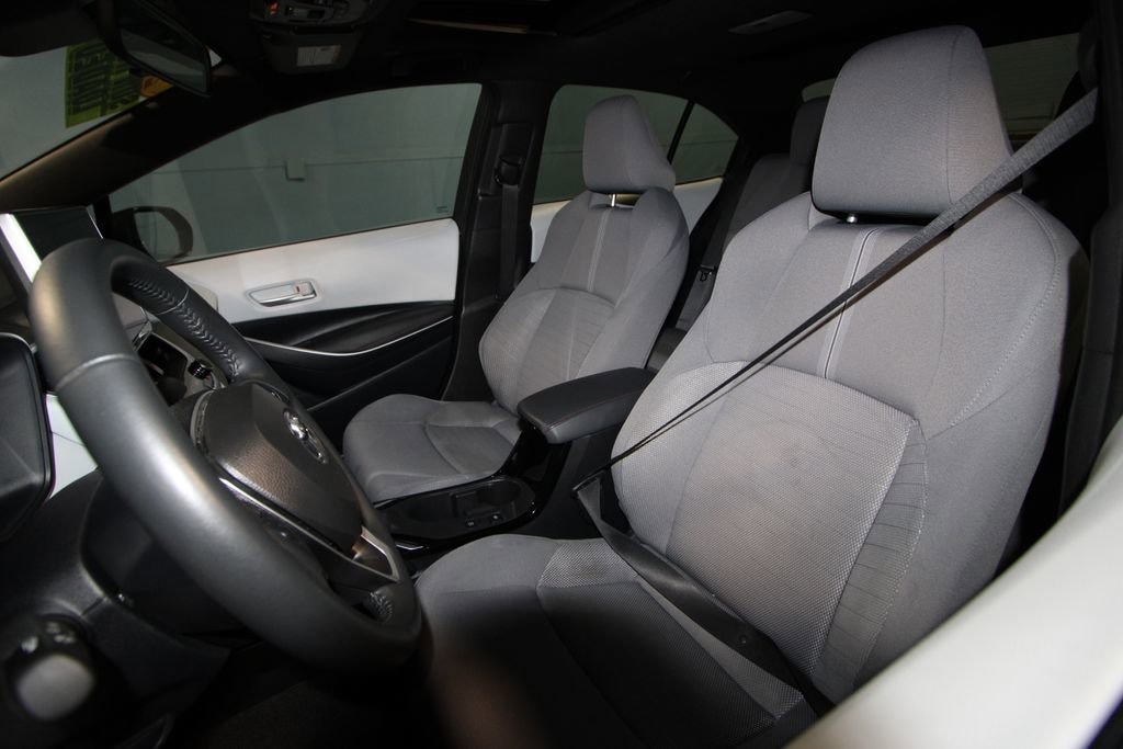 Used 2025 Toyota Corolla SE 4D Sedan