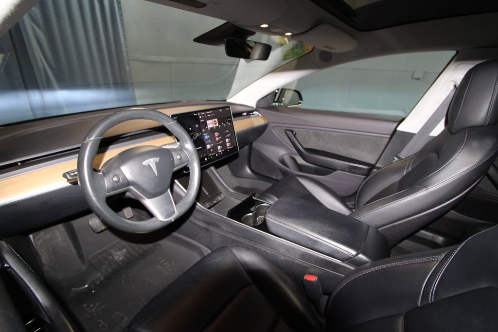 2019 Tesla Model 3 Long Range photo 3